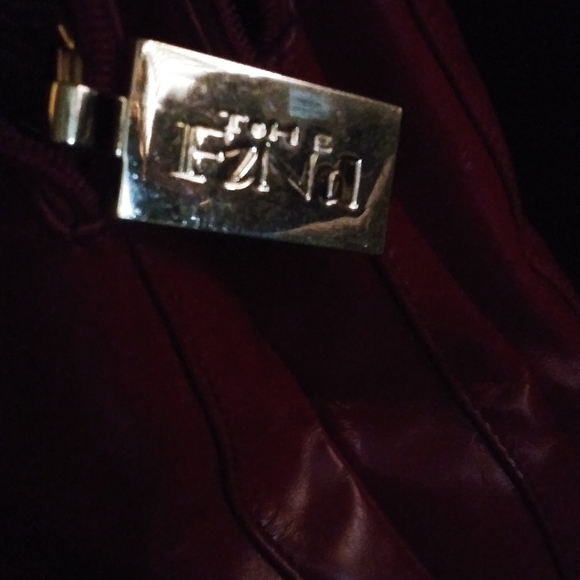 LG handbag - Picture 5 of 12